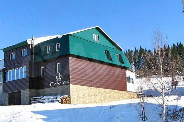 Коттедж 180 м² на участке 15 сот.