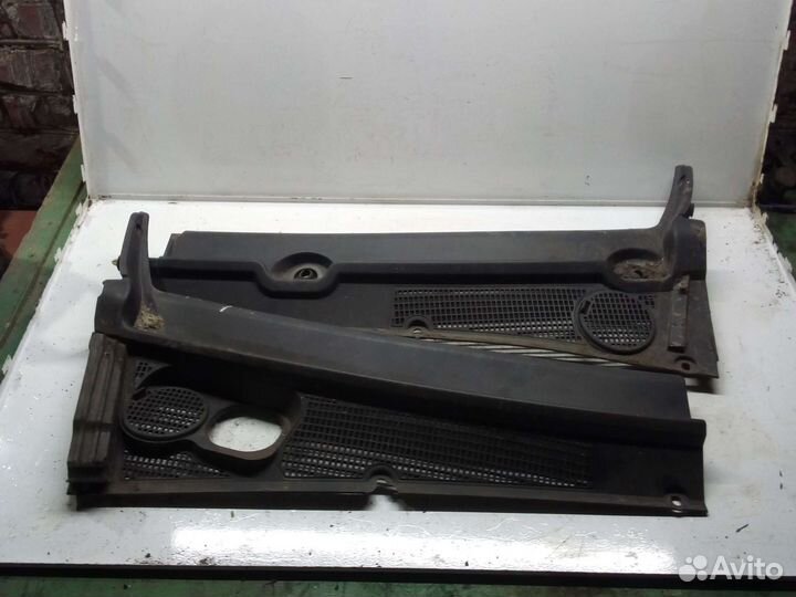 Жабо правое LADA xray