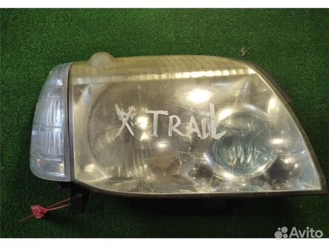 Фара правая Nissan X-Trail 2002