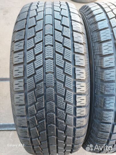 Hankook Nordik IS RW08 235/60 R17 102T