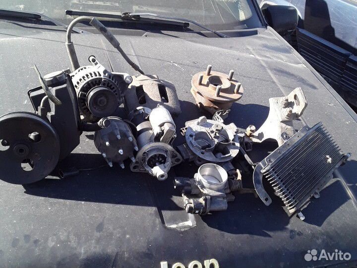 Jeep Grand Cherokee ZJ в разборе