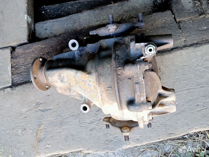 Задний редуктор lexus rx300 2001