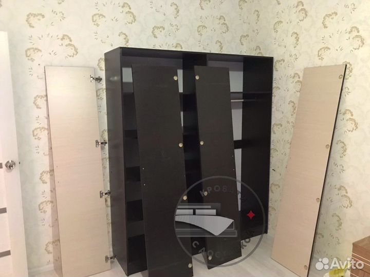 Шкаф распашной