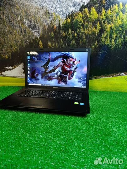 Огромный мощный игровой ноутбук Lenovo