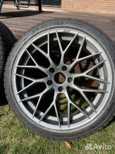 Michelin X-Ice Snow 225/40 R19