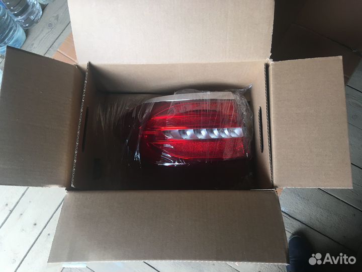 Фонарь задн лев нар A2139068700 S213 унив/All-Ter