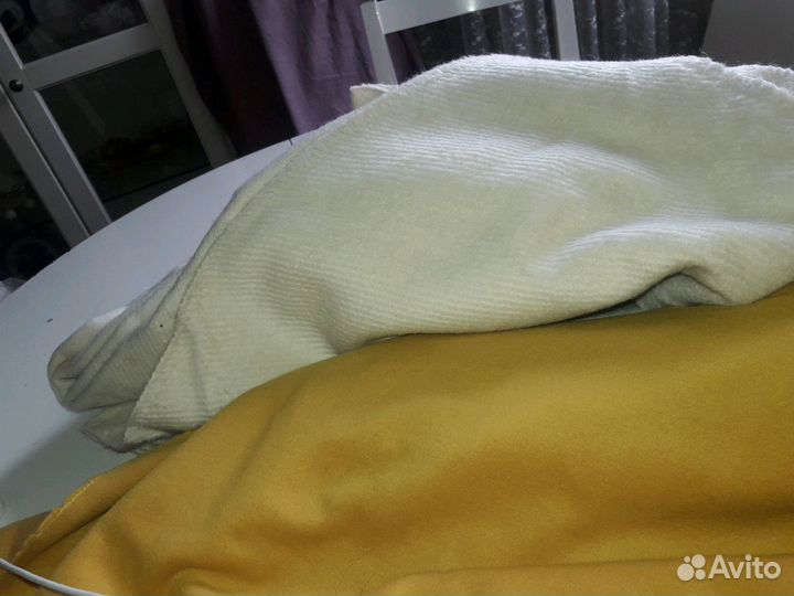 Драп желтый кашемир костюм maxmara белый красный ш