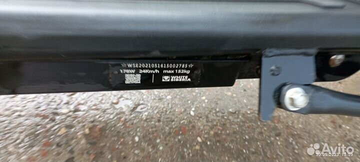 Продам электросамокат