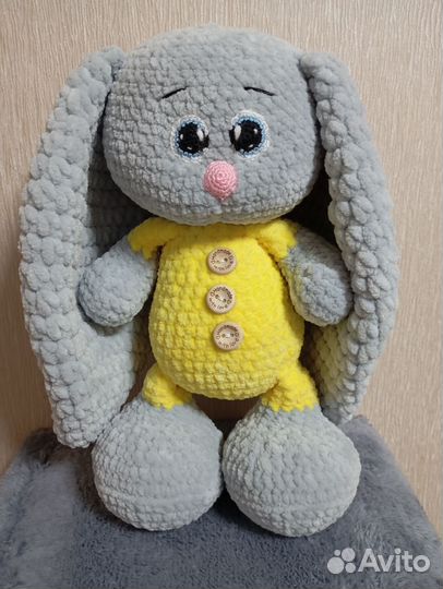 Вязаный заяц