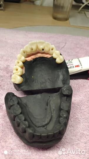 Зубной техник