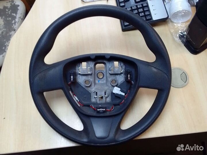 Руль renault logan2