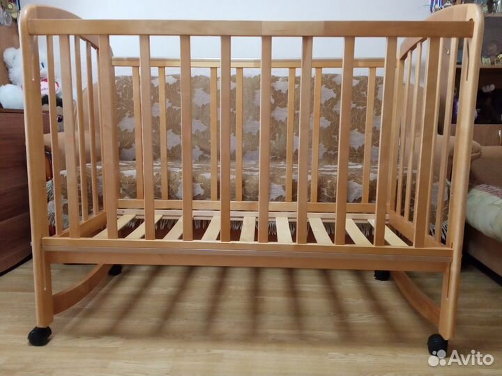 Детская кровать с матрасом