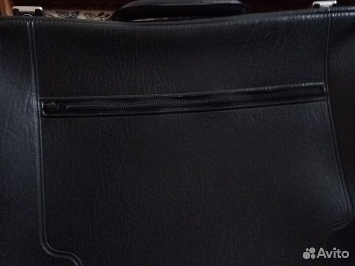 Чемодан кейс