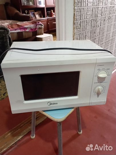 Микроволновая печь Midea
