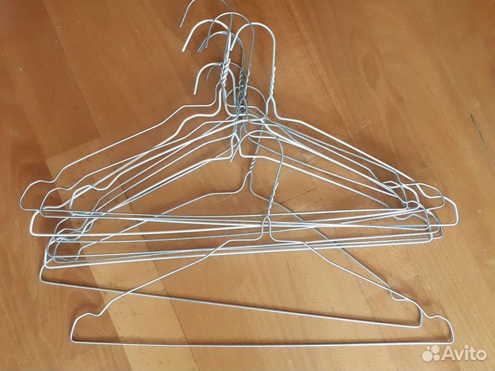 Плечики вешалки разные