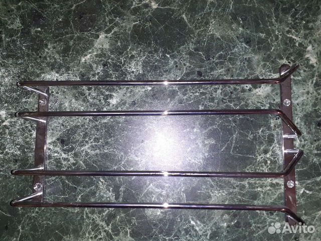 Подвесная полка под фужеры