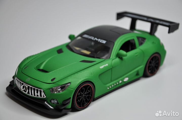 Модель автомобиля Mercedes-AMG GT3 металл