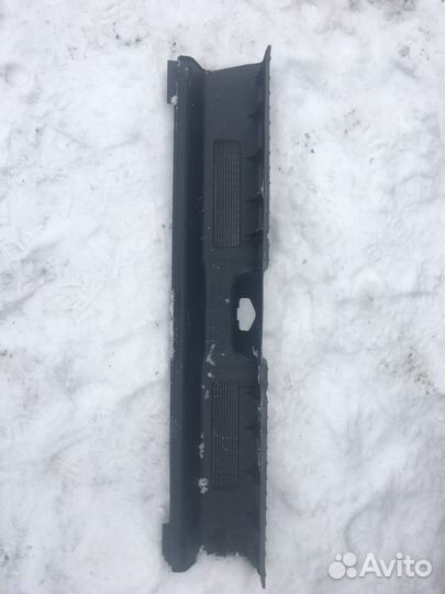 Облицовка замка багажника Калина 1 универсал