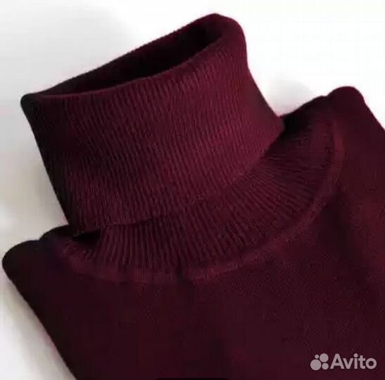 Свитер. Новый 44 размер