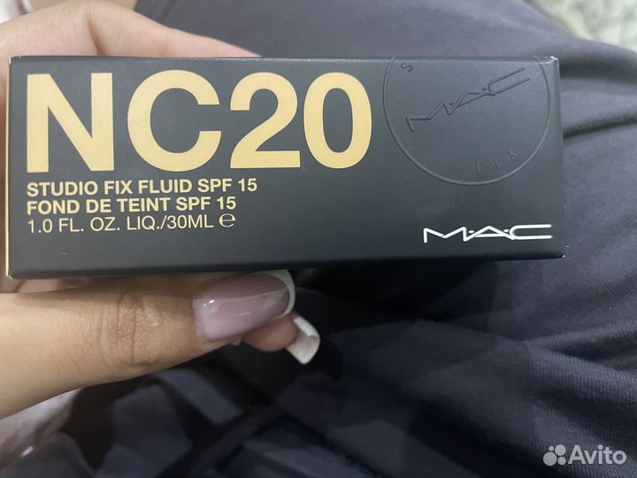 Тональная основа MAC studio fix fluide spf 15