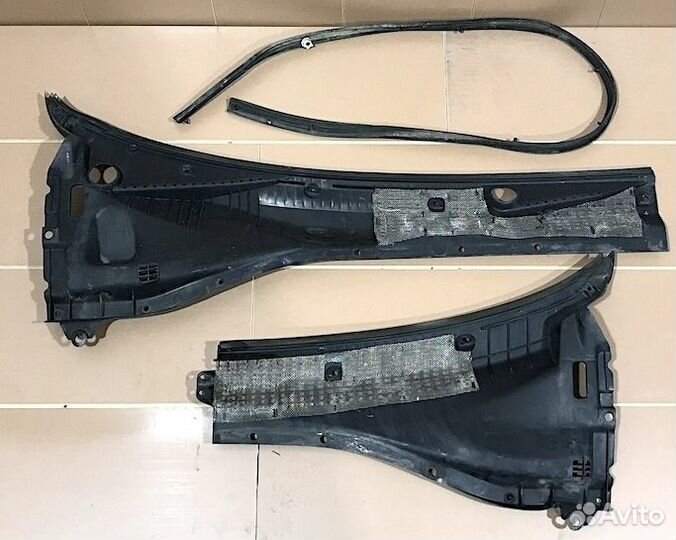 Тойота Карина Жабо