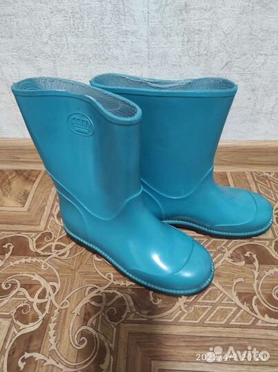 Резиновые сапоги детские
