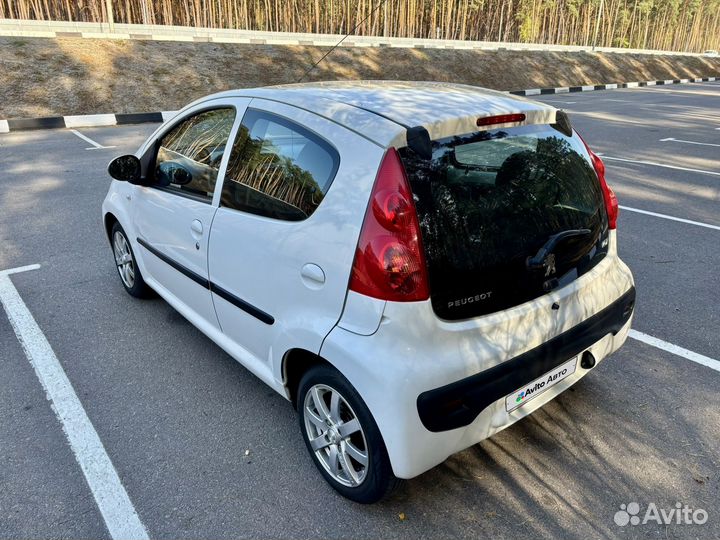 Peugeot 107 1.0 МТ, 2014, 98 000 км