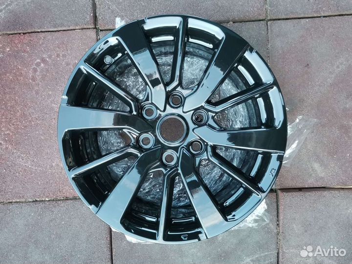 Диски R 18 Mitsubishi Pagero Sport. 4 штуки