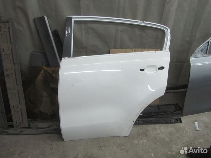 Дверь задняя левая kia Sportage 4