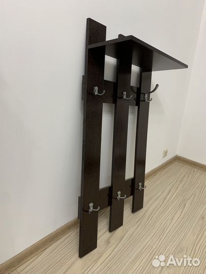 Вешалка на стену