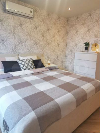 2-к. квартира, 65 м², 10/17 эт.