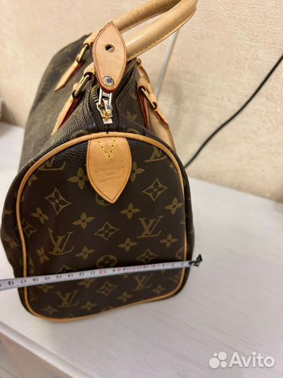 Сумка женская. Бренд Louis Vuitton