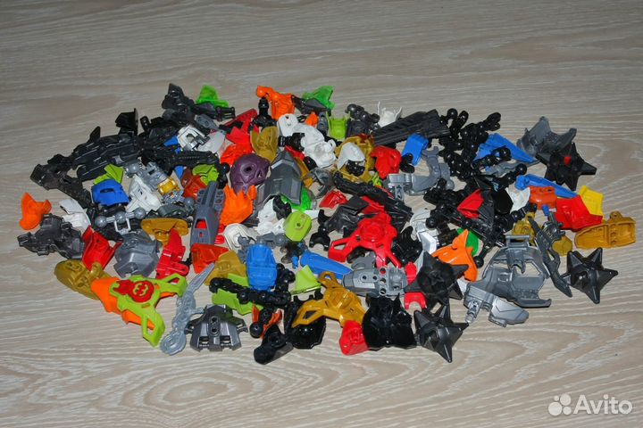 Lego Bionicle и Lego Hero Factory Breez (оригинал)