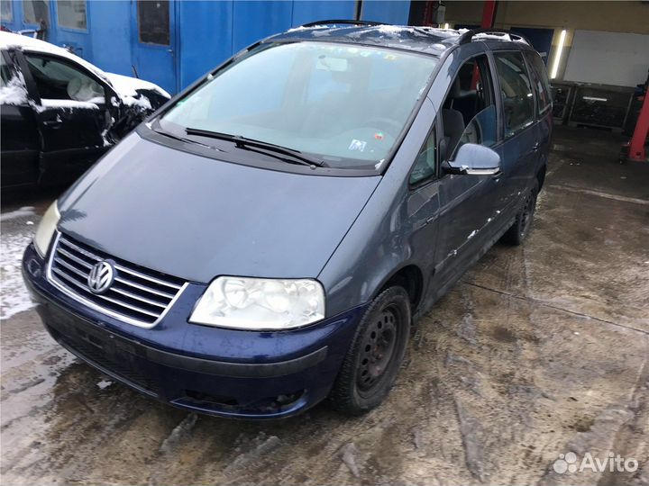 Разбор на запчасти Volkswagen Sharan