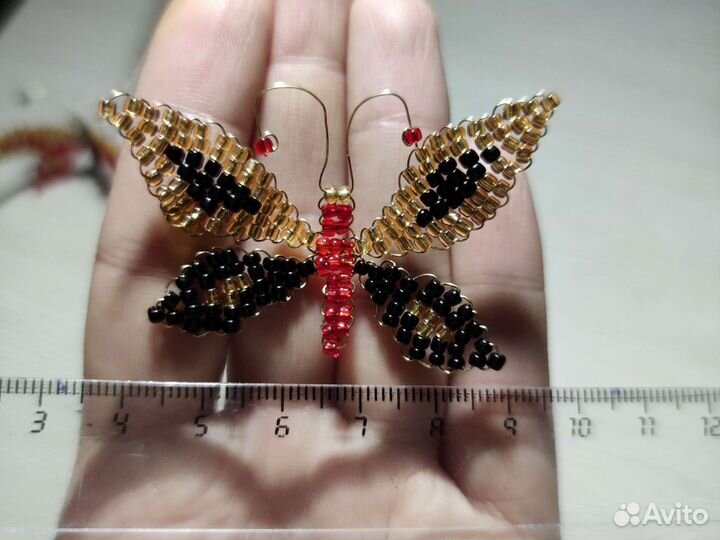 Бабочки из бисера