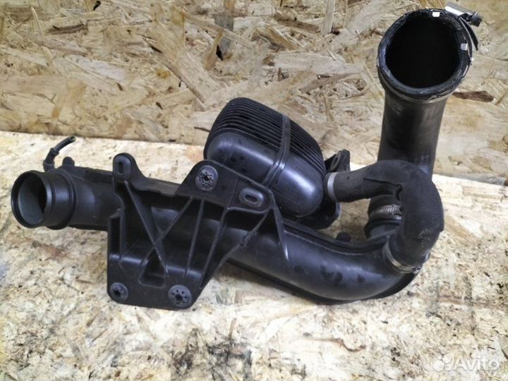 Резонатор воздушного фильтра Audi Q5 I 8R cdnc