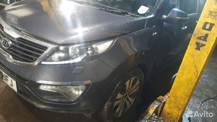 В разборе Kia Sportage 3 SL МКПП 4WD 2.0 D4HA