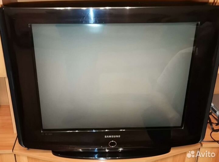 Телевизор samsung