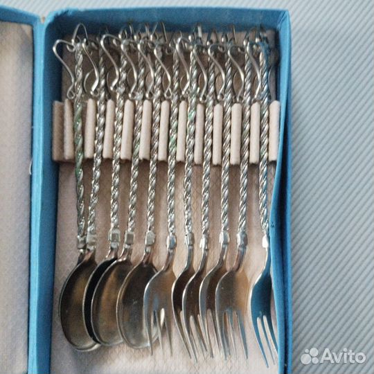 Винтажный набор вилок и ложек