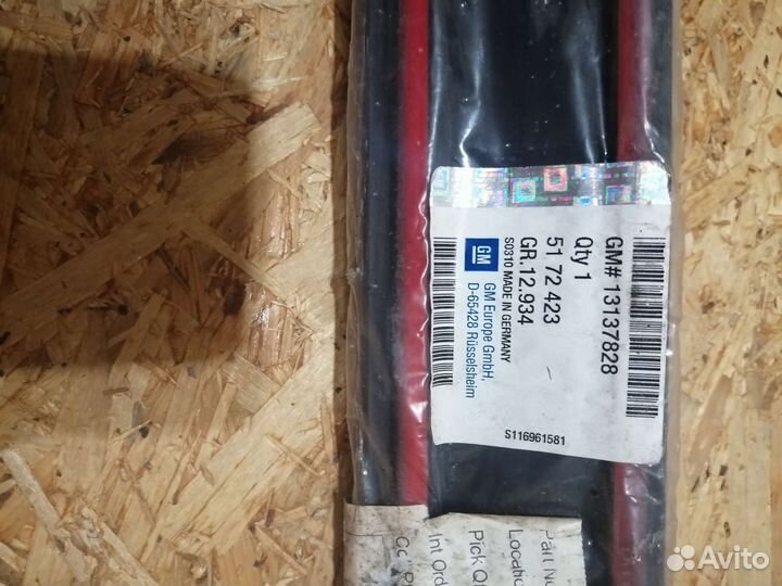 Молдинг задней левой двери Opel Zafira B (Фэмили)