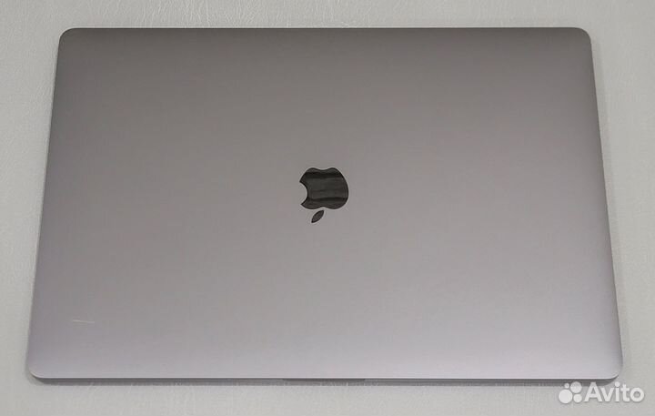 MacBook Pro 16