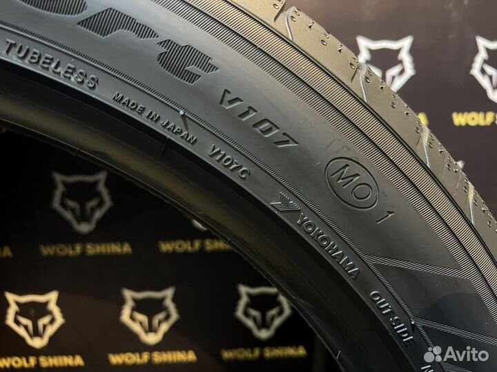 Yokohama Advan Sport V107C 285/40 R22 и 325/35 R22 114Y