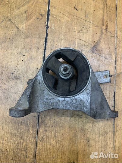 Подушка кпп Opel Vectra C Z19DTH