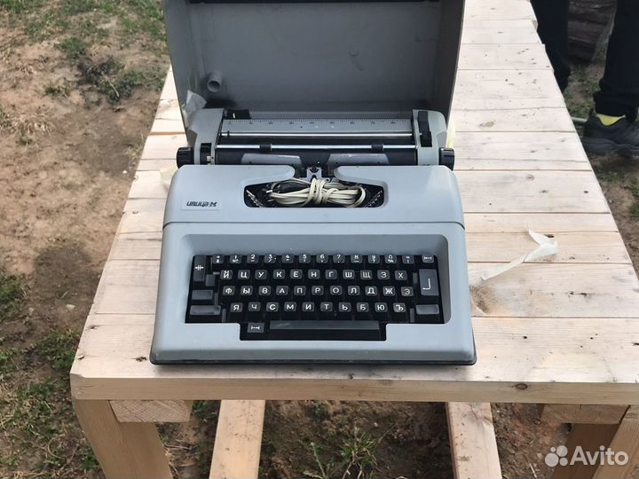 Пишущая машинка