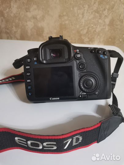 Фотоаппарат canon EOS 7D
