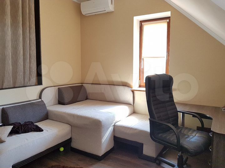 Дом 100 м² на участке 8 сот.