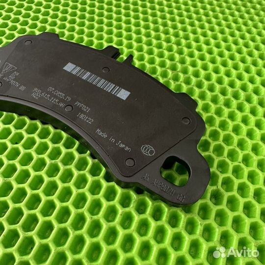 Комплект тормозных колодок на Porsche Cayenne