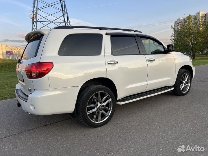 Toyota Sequoia 5.7 AT, 2012, 240 000 км