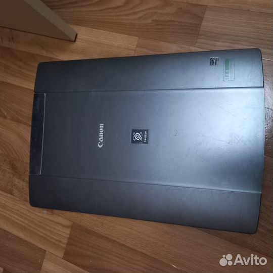 Сканер Canon lide 210