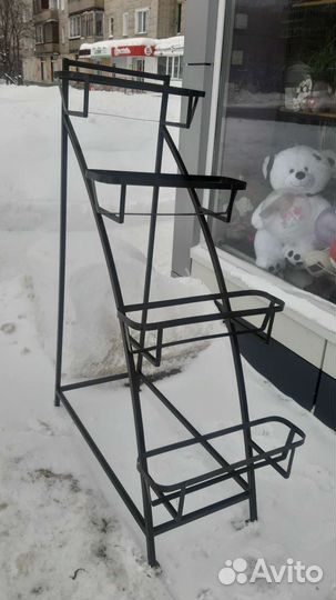 Стойка металлическая для цветов